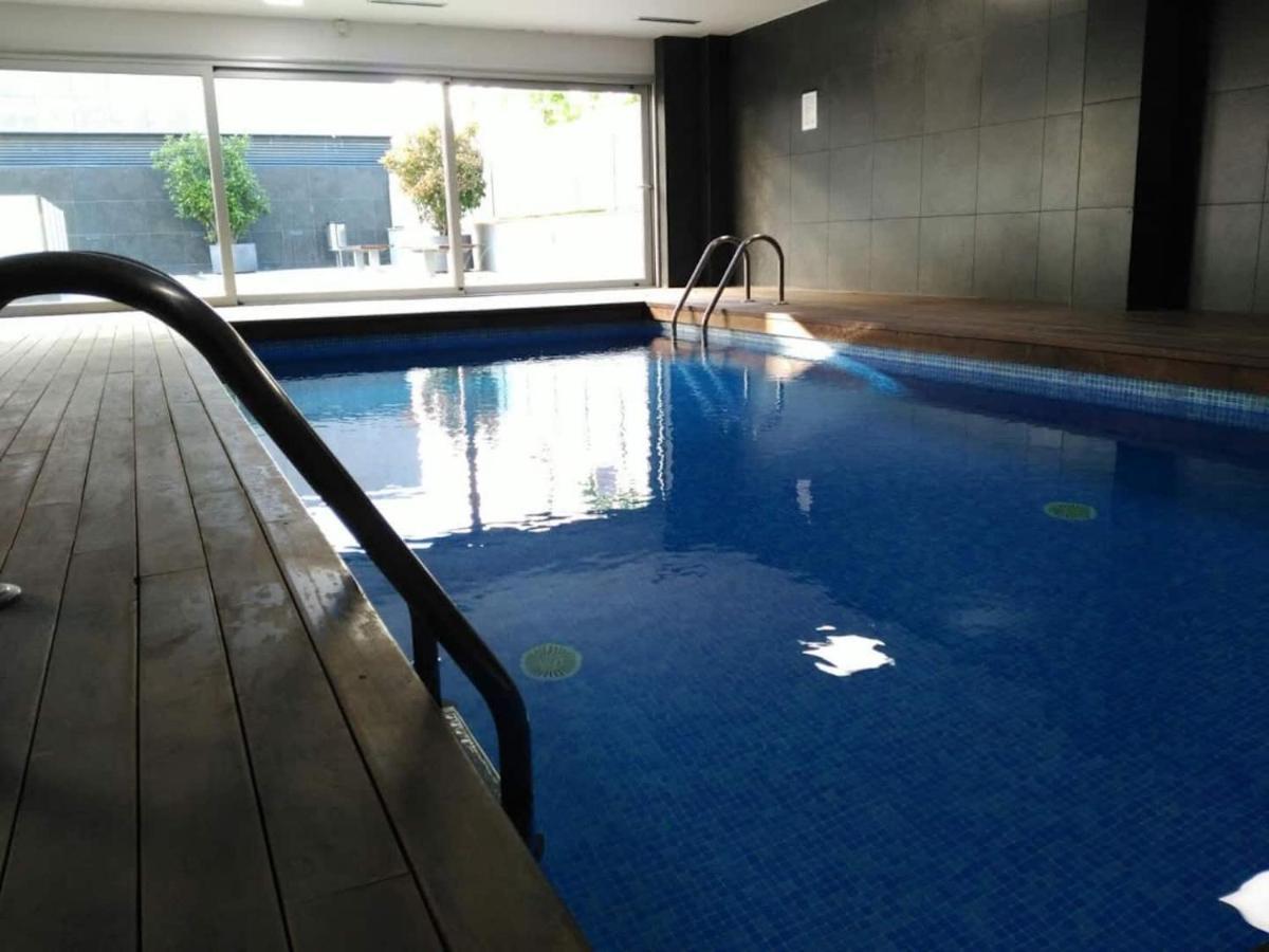 Stylish Flat, 2 Bathrooms And Swimming Pool, Next To The Beach! 산트 아드리아 데 베소스 외부 사진